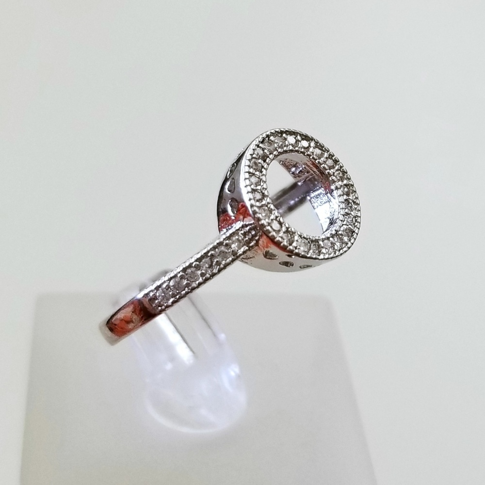 18k Plated Pave Circle Ring - Picture 3 of 8
